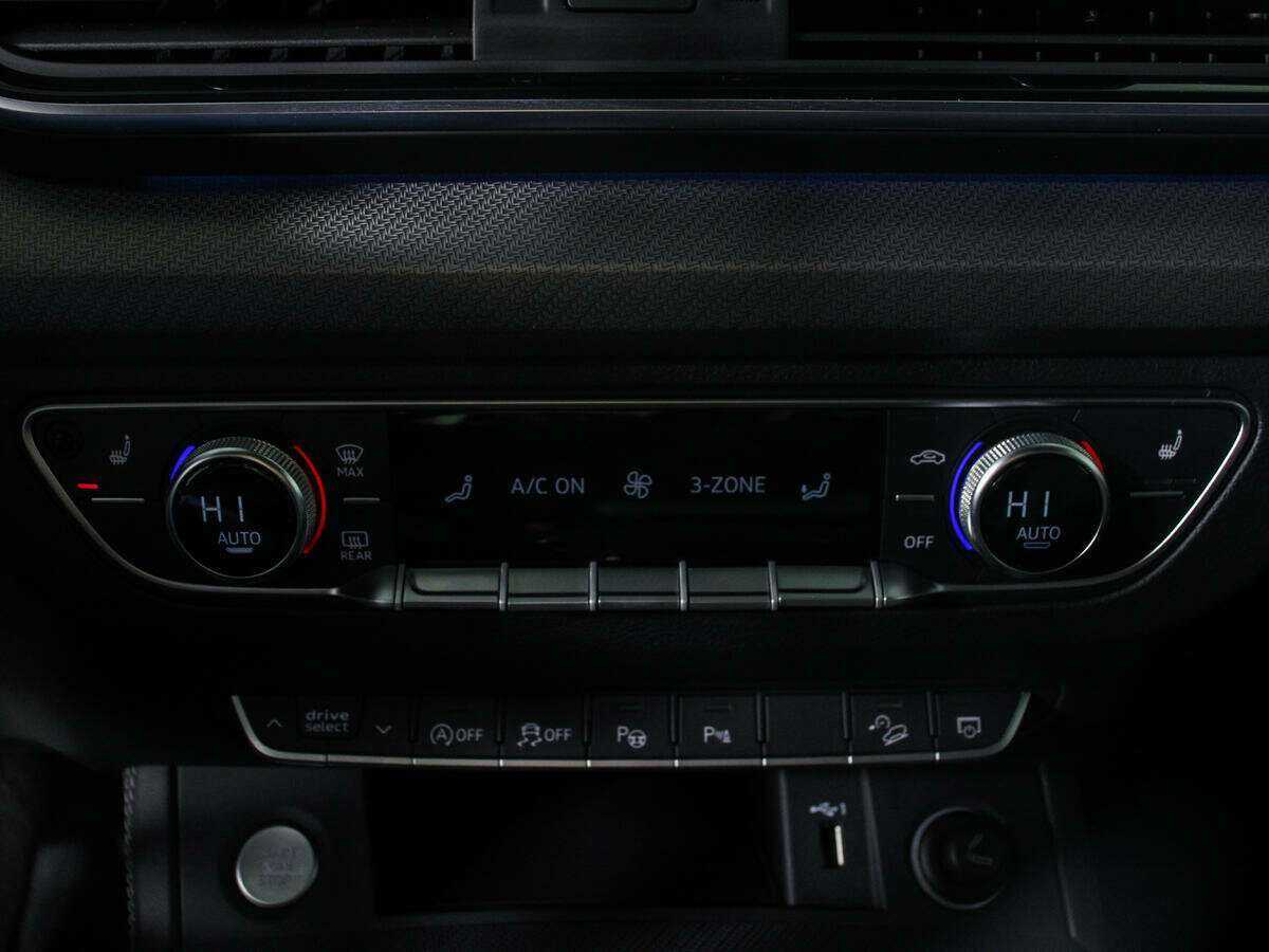 Audi Q5 L 40 TFSI, 2023 Фото №16