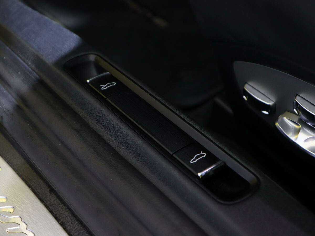 Porsche Cayman S, 2020 Фото №23