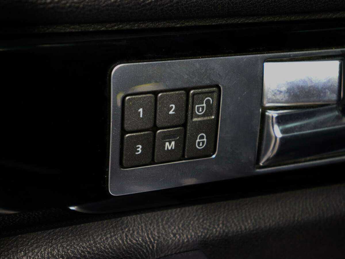 Land Rover Discovery, 2010 Фото №14