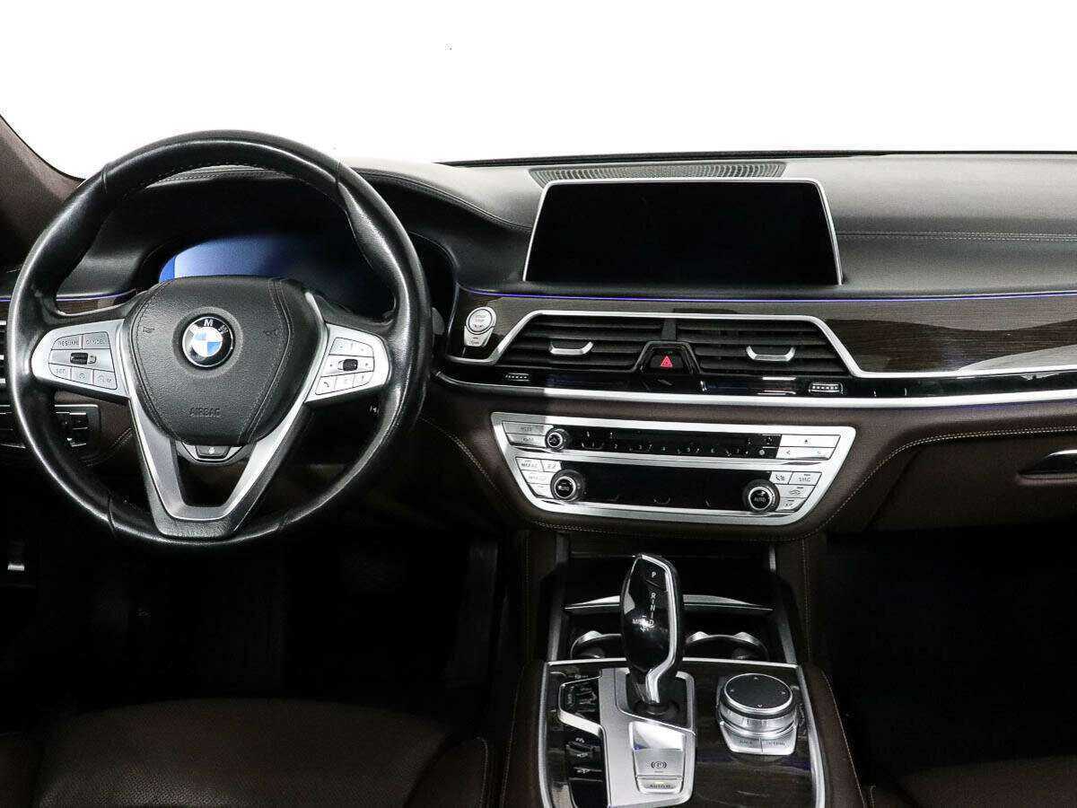 BMW 7 серии Long 740Li xDrive, 2019 Фото №9
