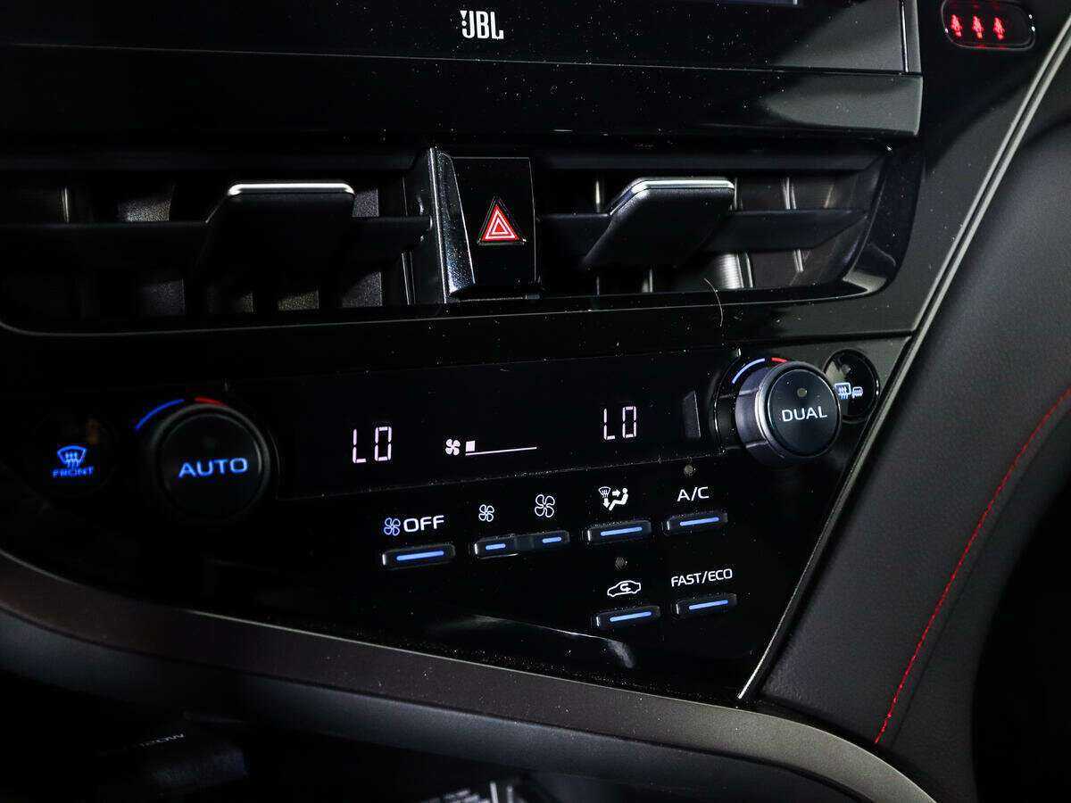 Toyota Camry, 2021 Фото №18