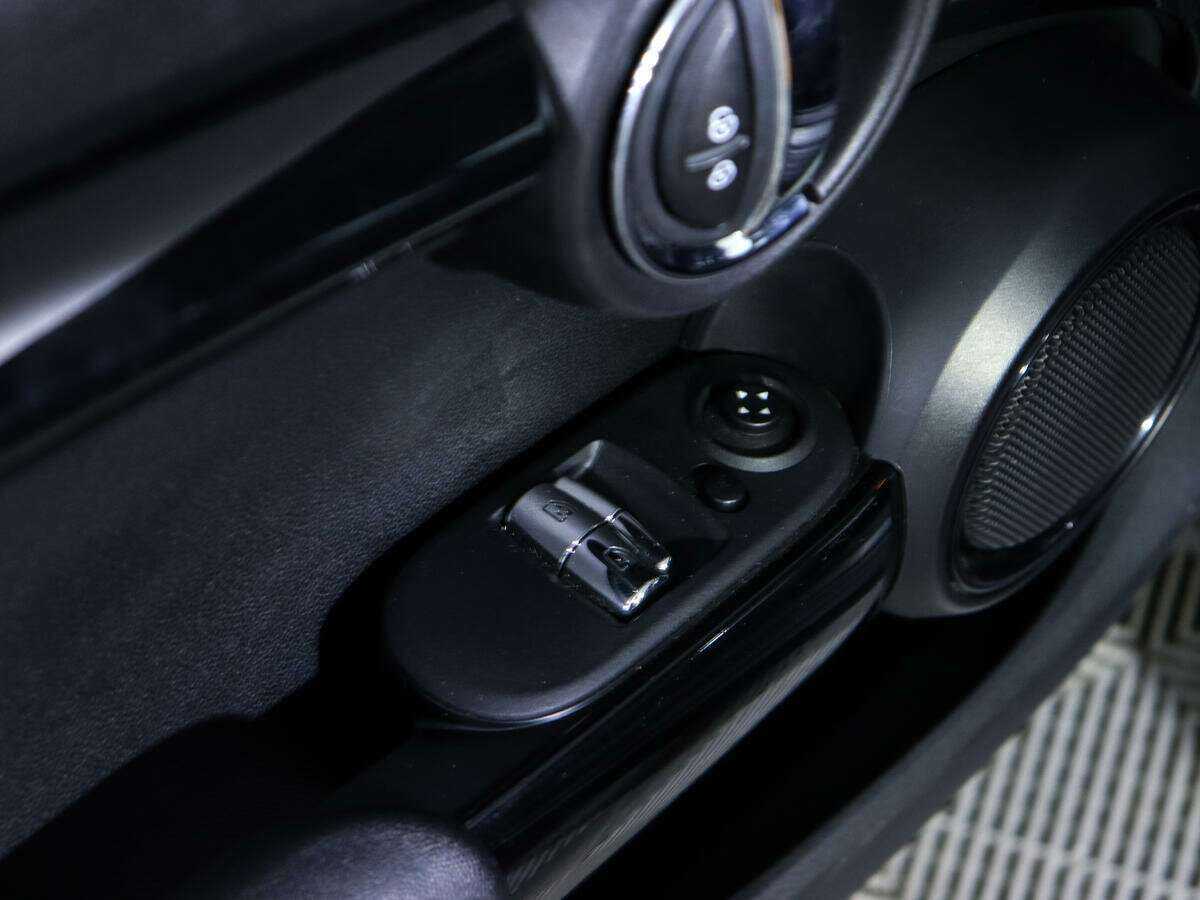 Mini Hatch Cooper S, 2016 Фото №16