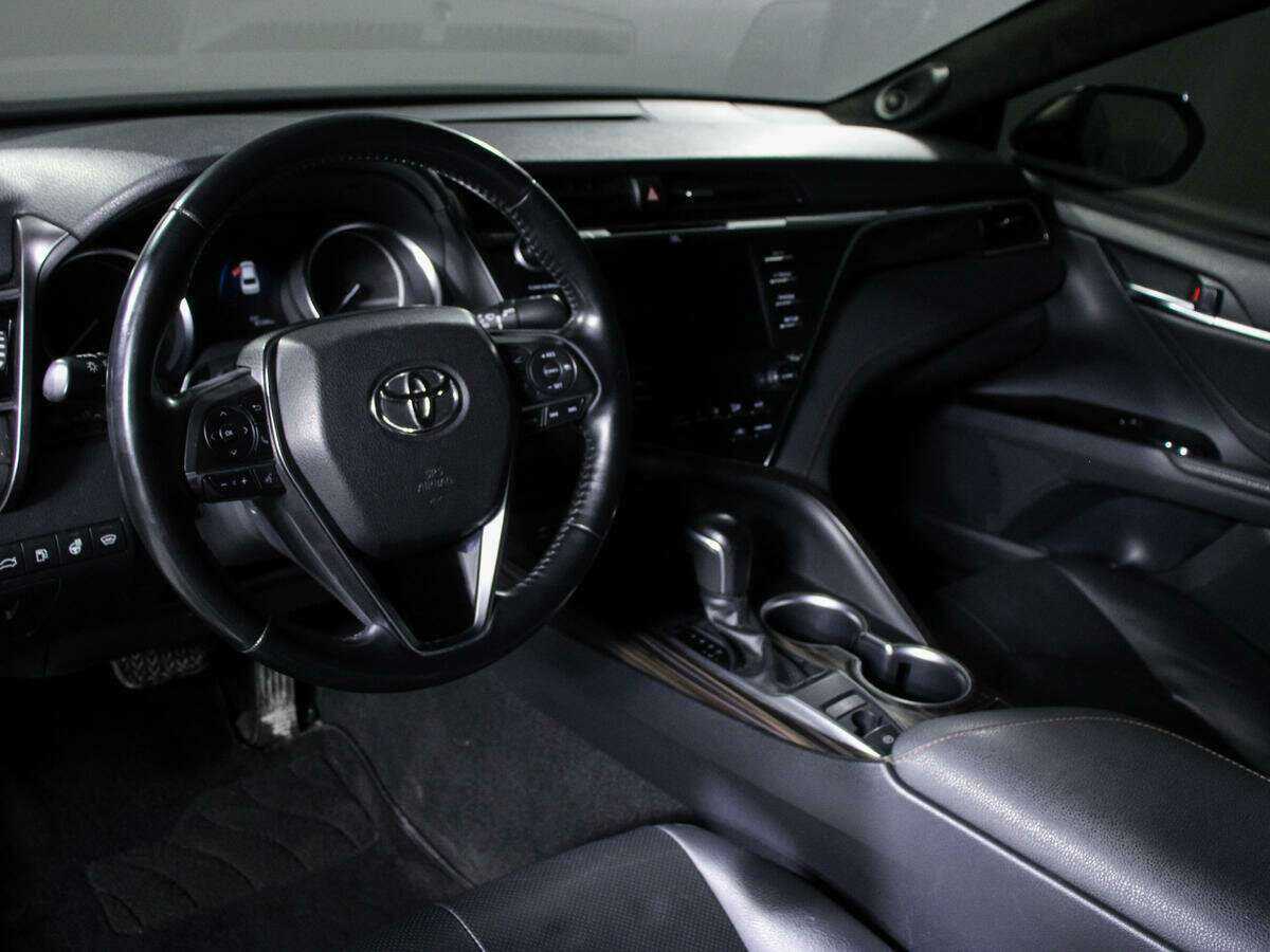 Toyota Camry, 2018 Фото №12