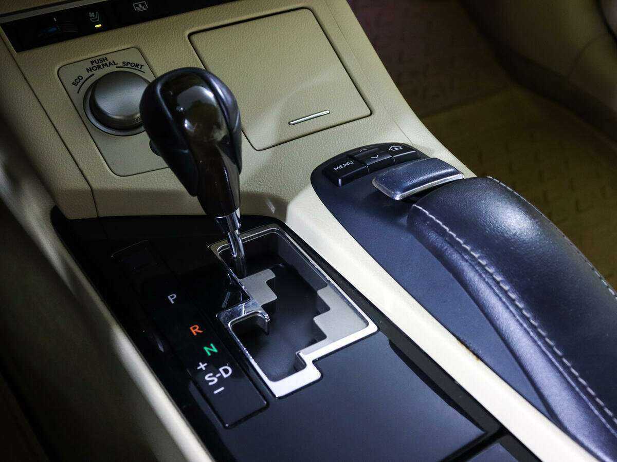 Lexus ES 350, 2013 Фото №20