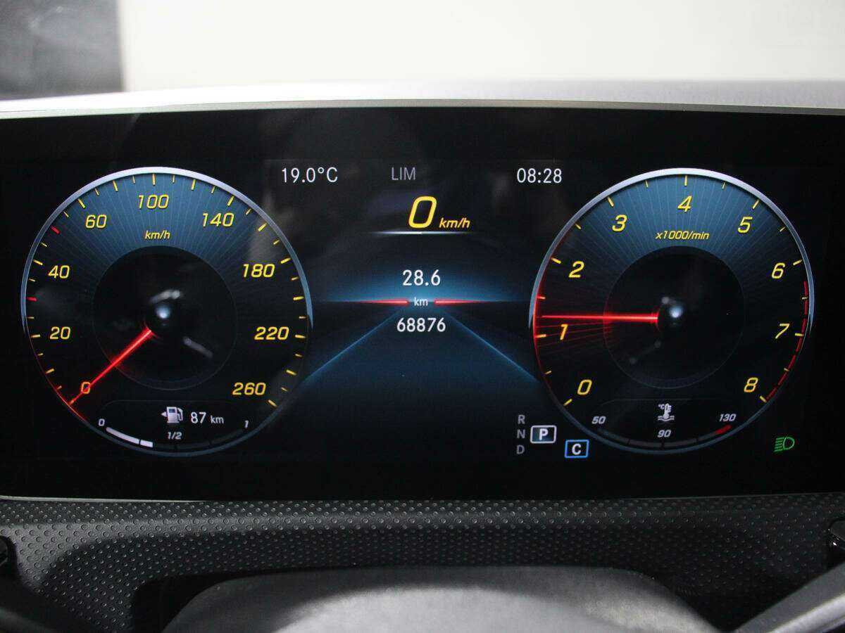 Mercedes-Benz CLA 250, 2019 - 68 876 км. | Фото №8