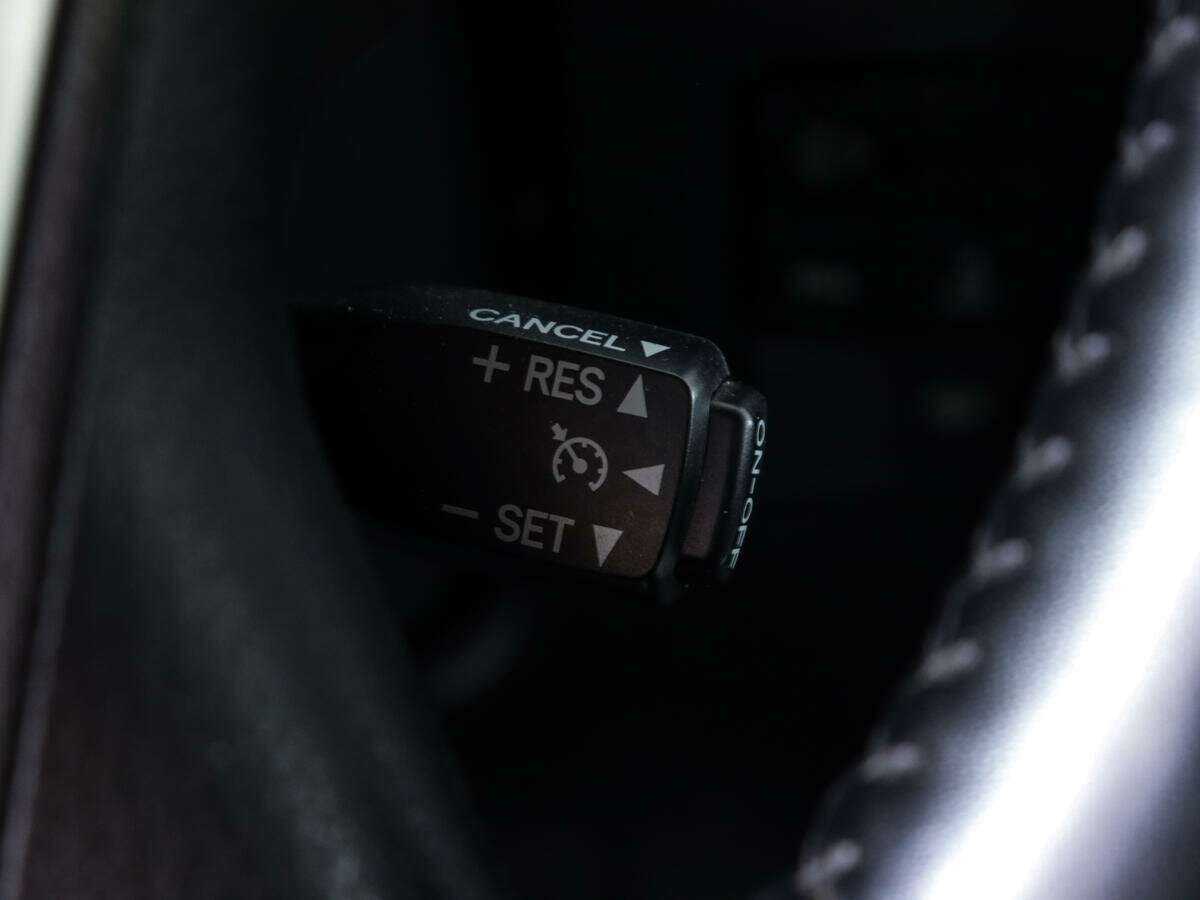 Toyota Land Cruiser Prado, 2019 Фото №19