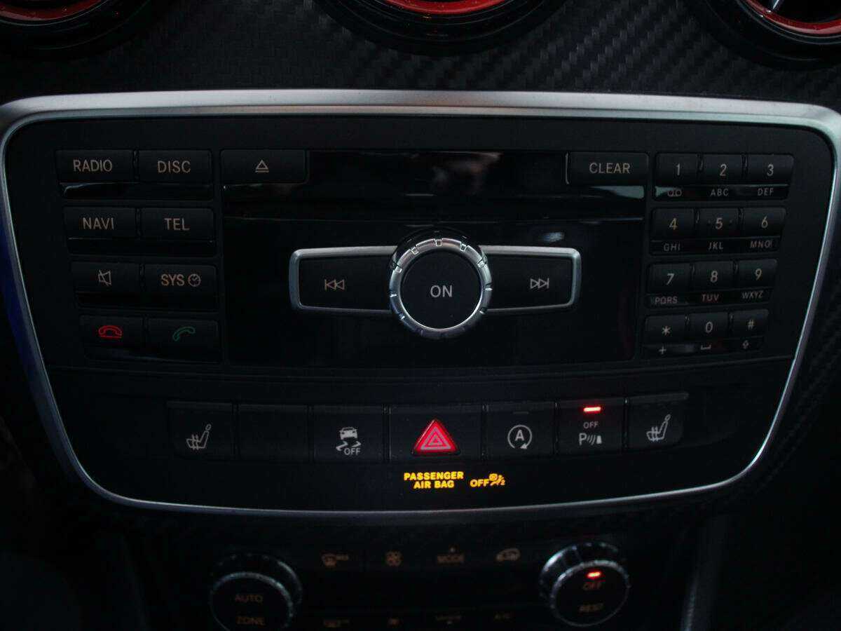 Mercedes-Benz A-Класс AMG 45 AMG, 2015 Фото №16