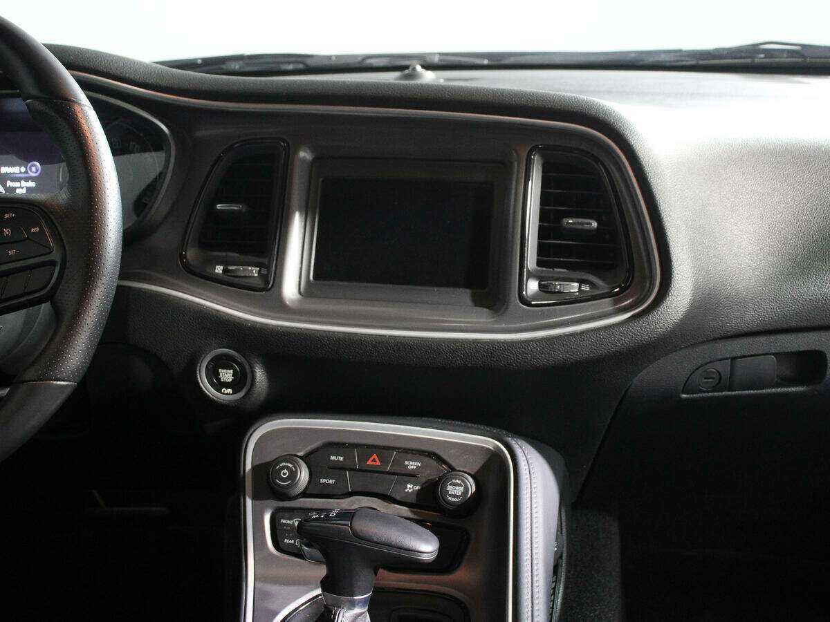 Dodge Challenger, 2022 Фото №12