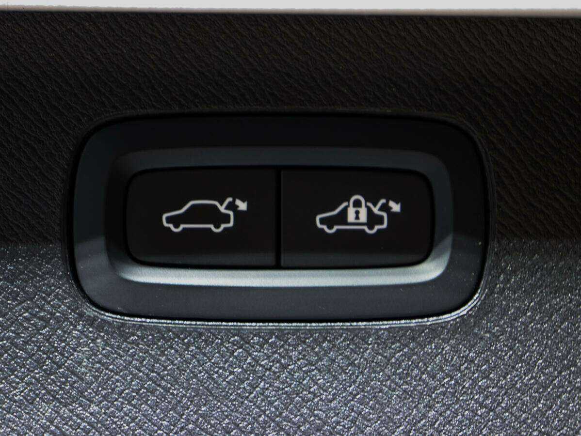 Volvo XC90, 2021 Фото №17