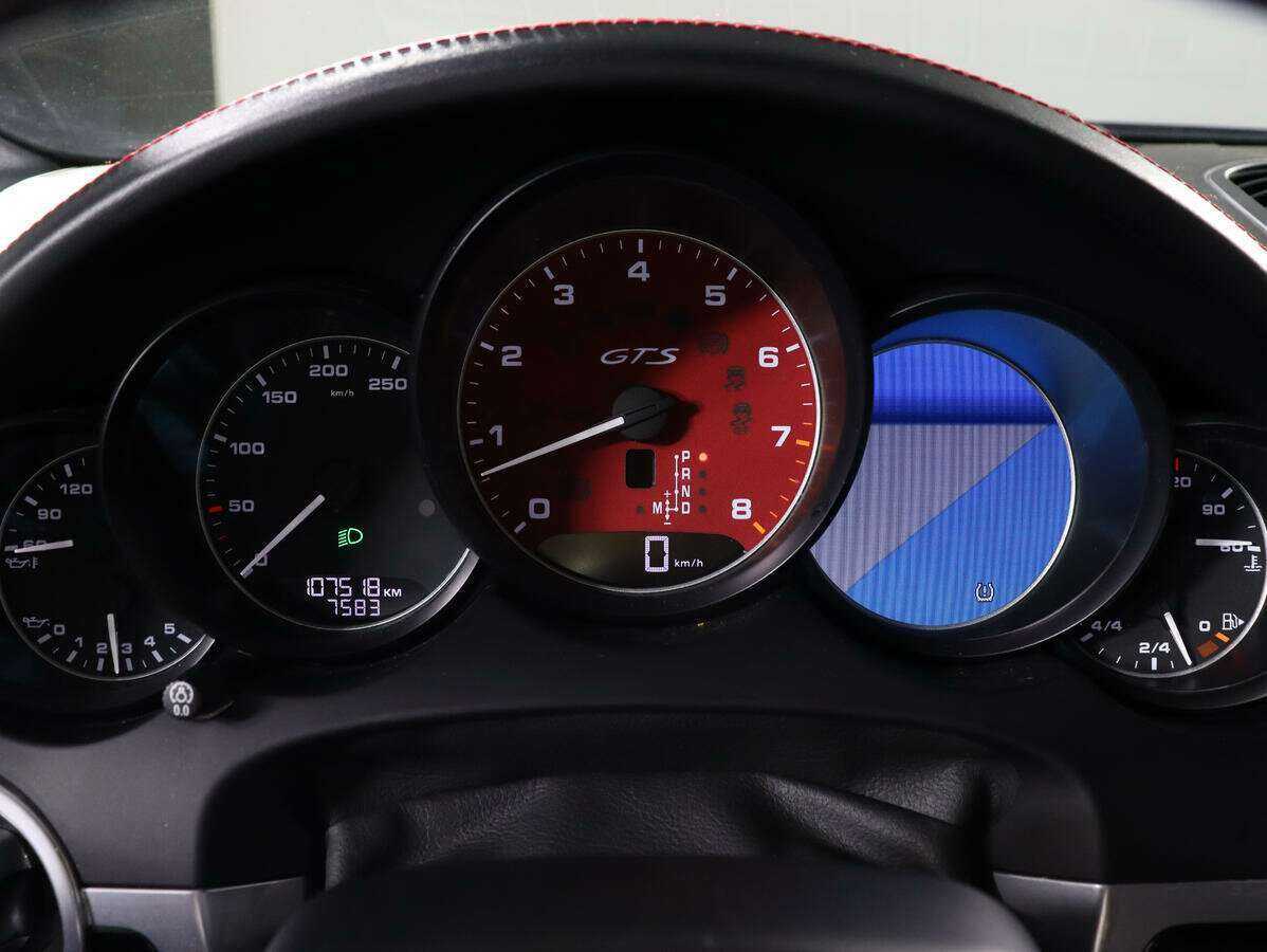 Porsche Cayenne GTS, 2015 Фото №9