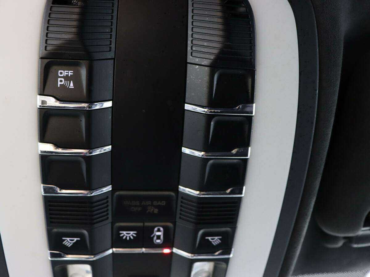 Porsche Cayenne GTS, 2015 Фото №29