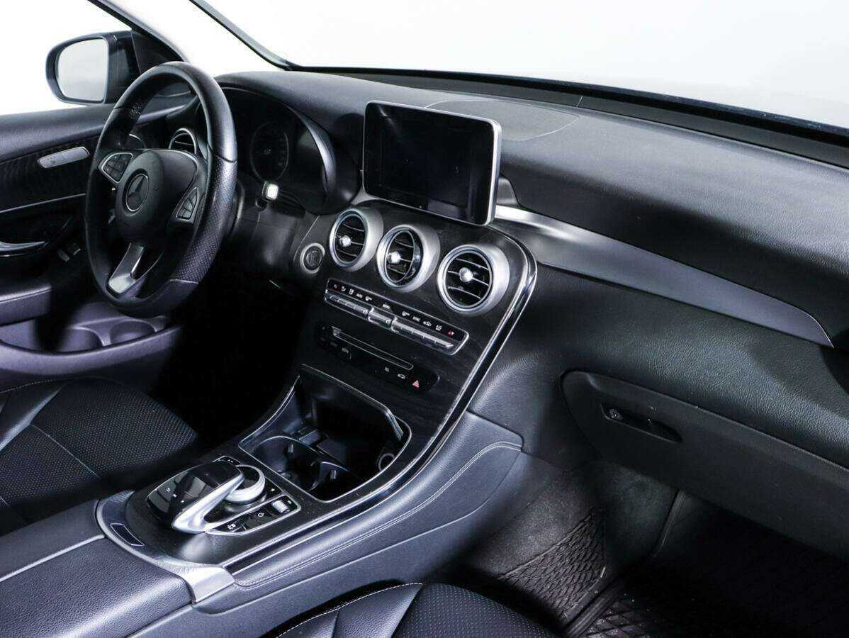 Mercedes-Benz GLC 250, 2017 - 95 950 км. | Фото №7