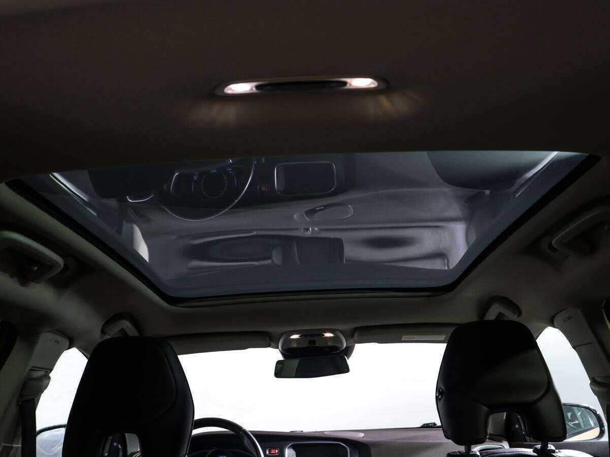 Volvo V40 Cross Country, 2013 Фото №14