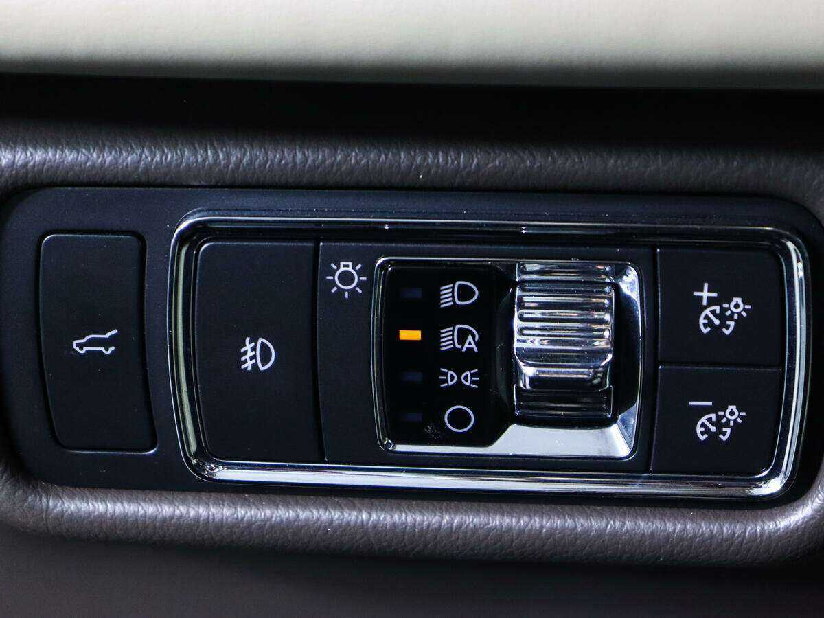 Lincoln Aviator, 2019 Фото №25