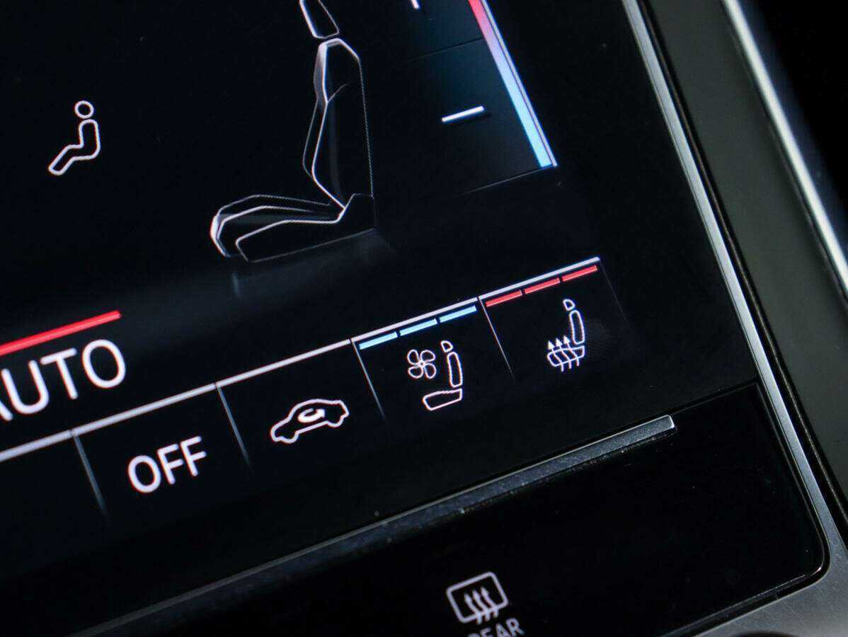 Audi Q7 45 TDI, 2021 Фото №21