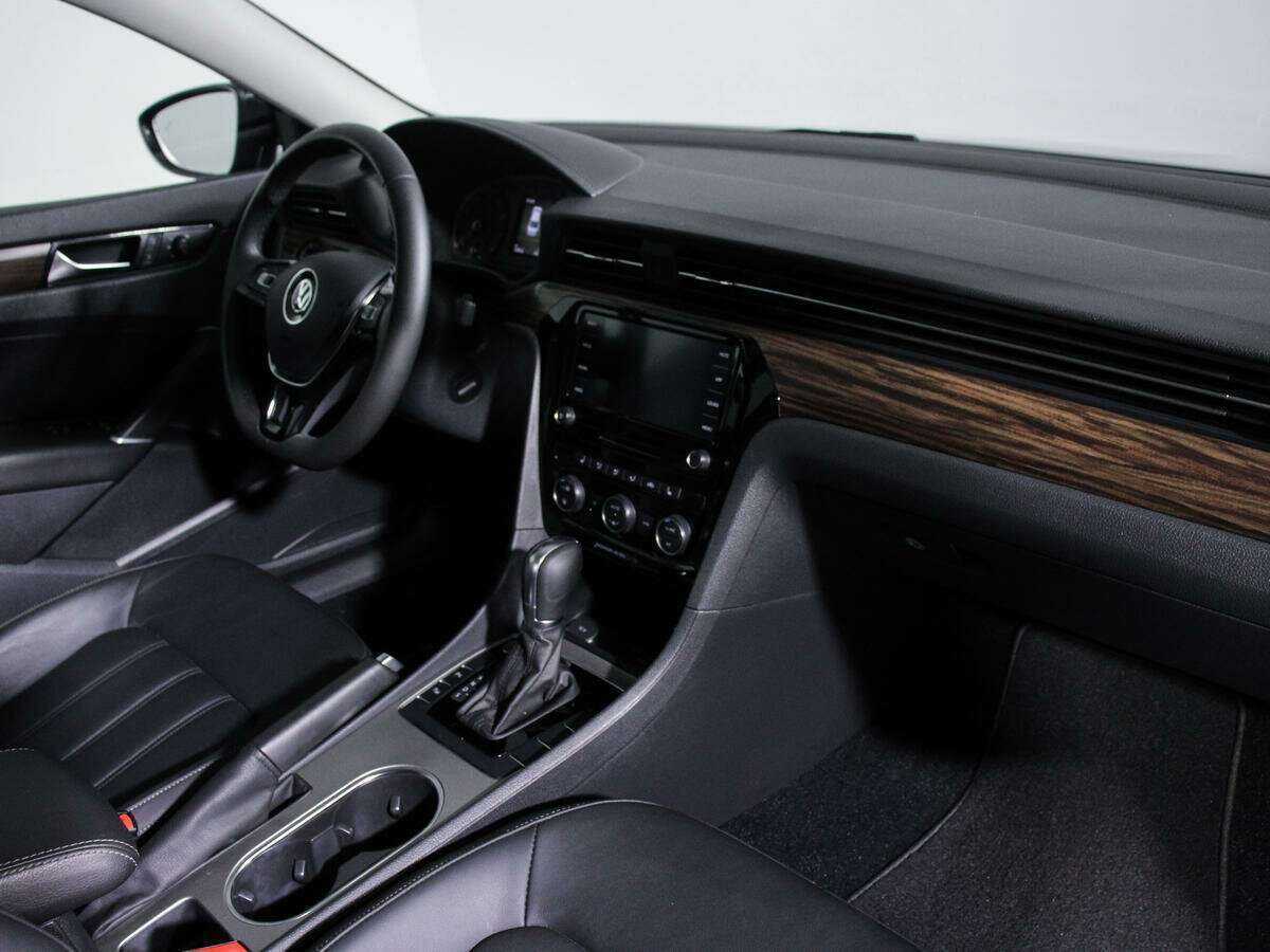 Volkswagen Passat (North America and China), 2021 - 12 832 км. | Фото №5