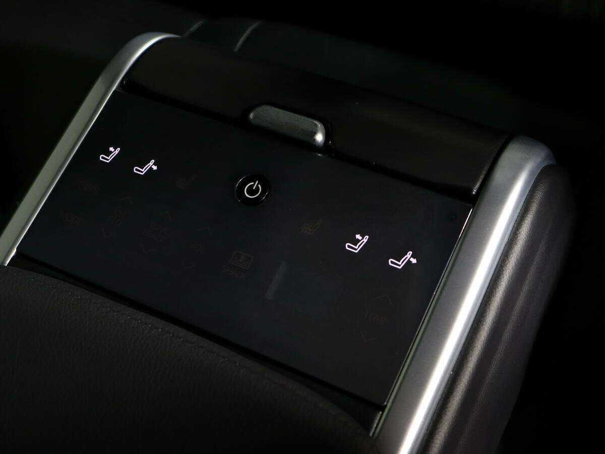 Toyota Camry, 2020 Фото №12