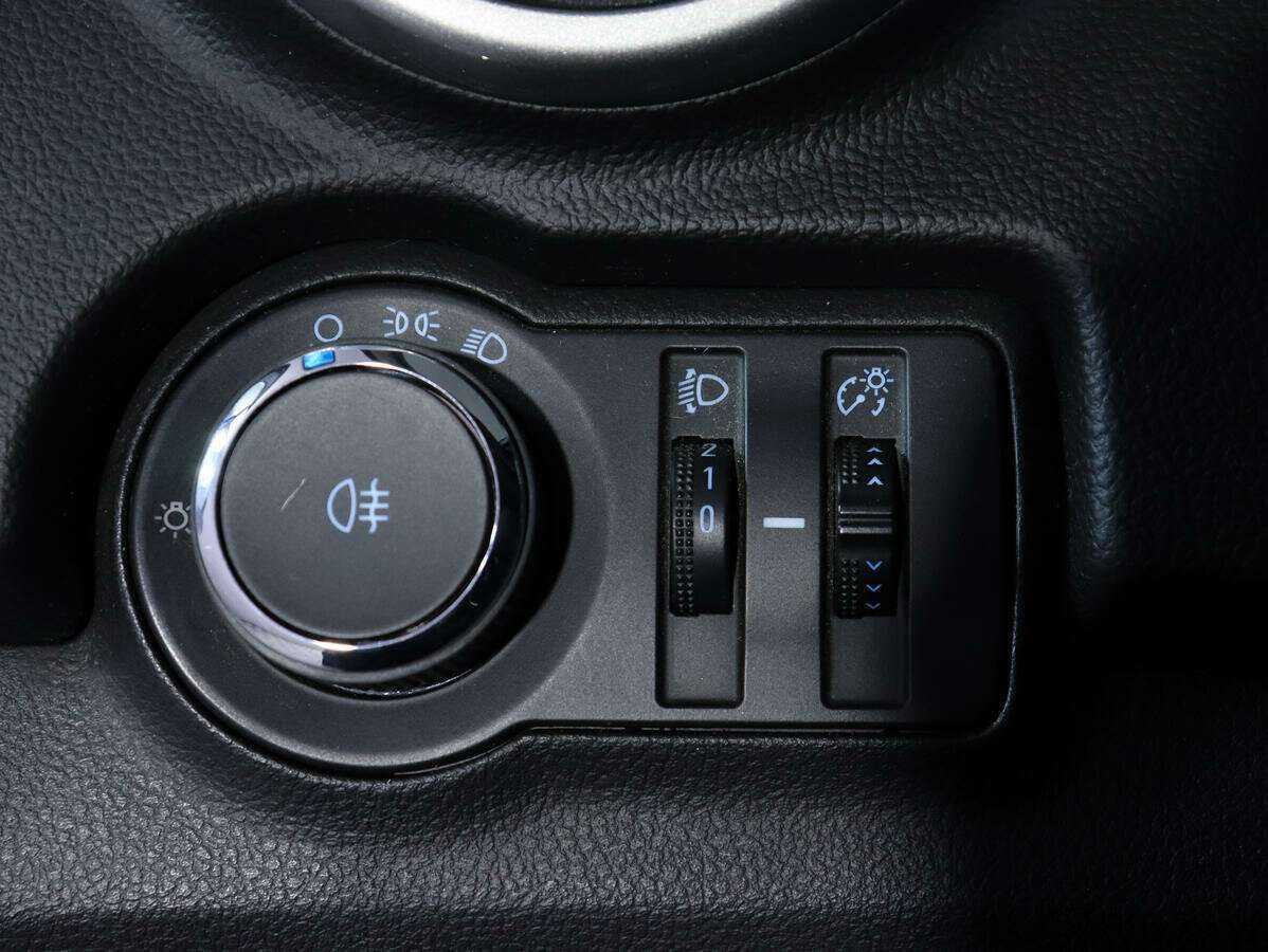 Chevrolet Tracker, 2015 Фото №15