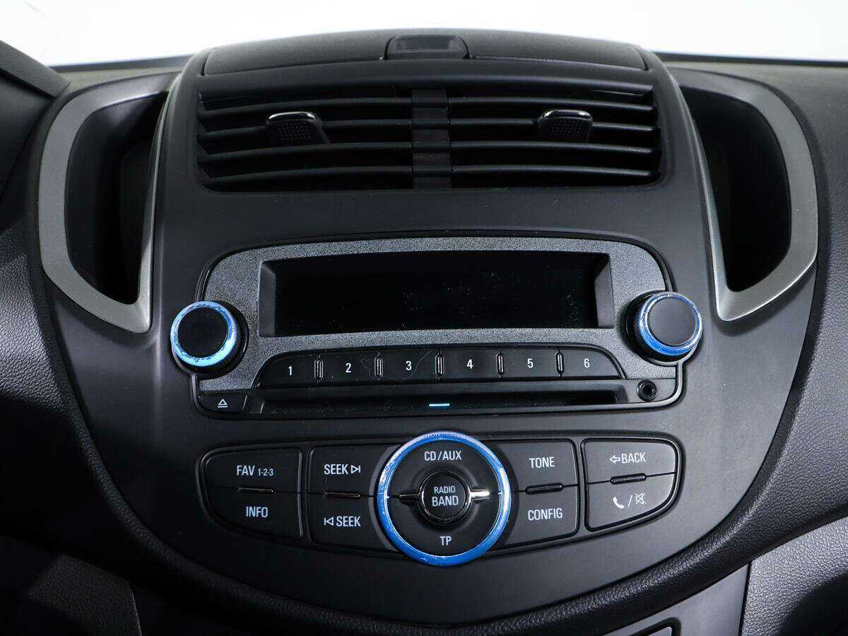 Chevrolet Tracker, 2015 Фото №17