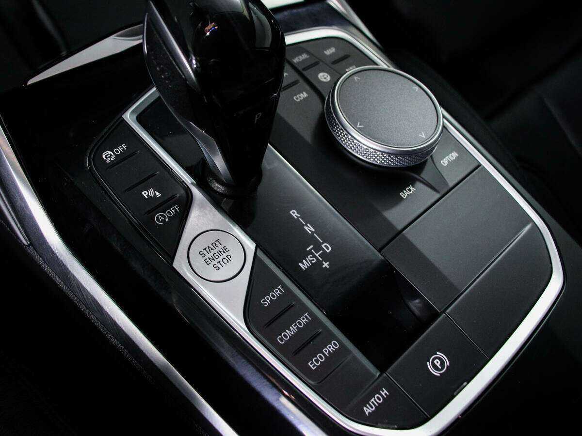 BMW 3 серии 320i, 2021 Фото №12