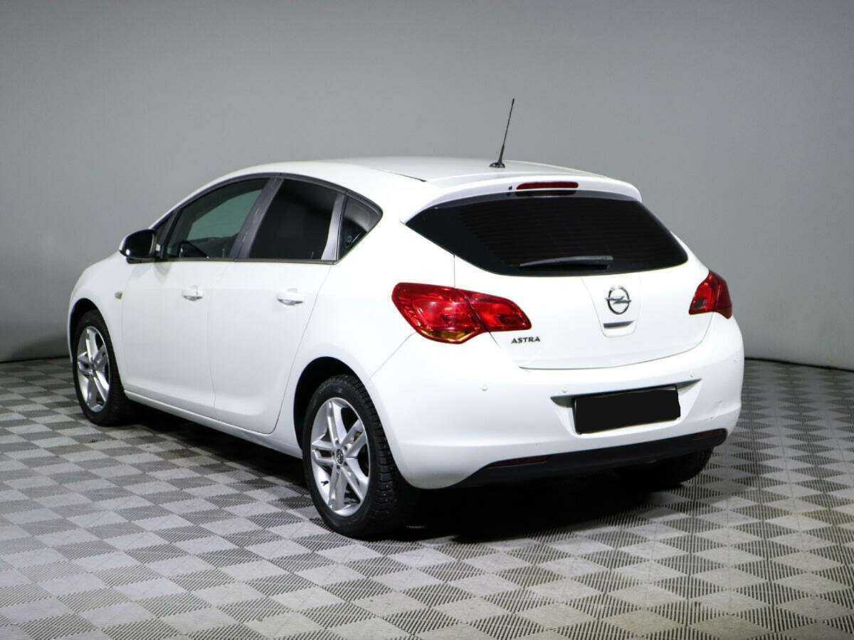 Opel Astra, 2011 - 88 364 км. | Фото №6