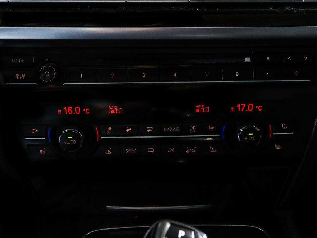 BMW 7 серии Long 740Li xDrive, 2013 Фото №16