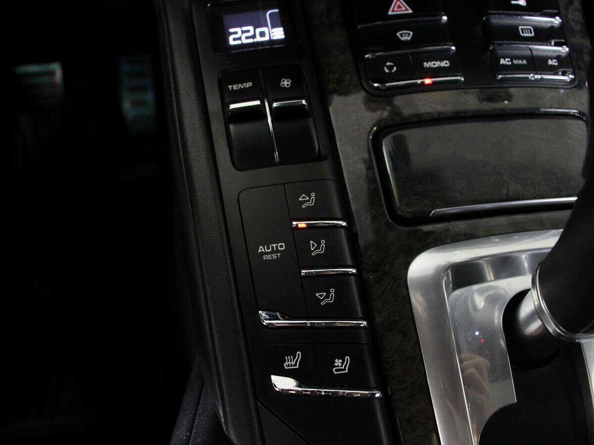 Porsche Cayenne Turbo, 2010 Фото №26