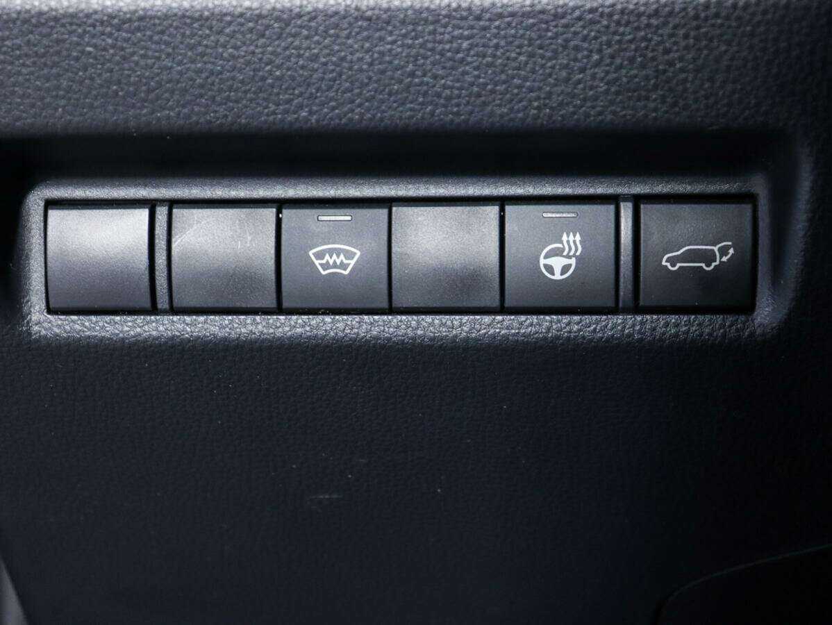 Toyota RAV4, 2022 Фото №18