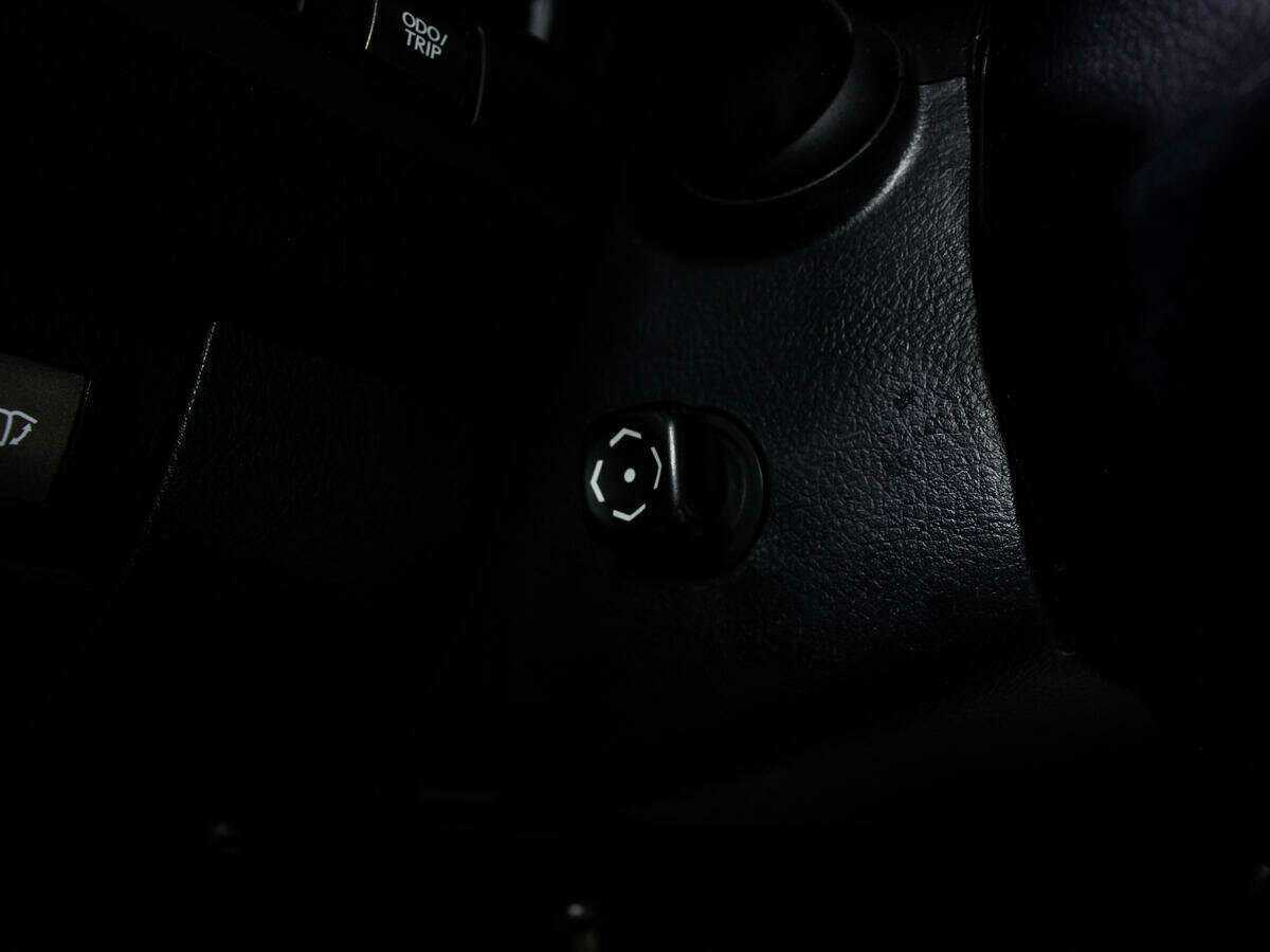 Lexus LX 570, 2012 Фото №18