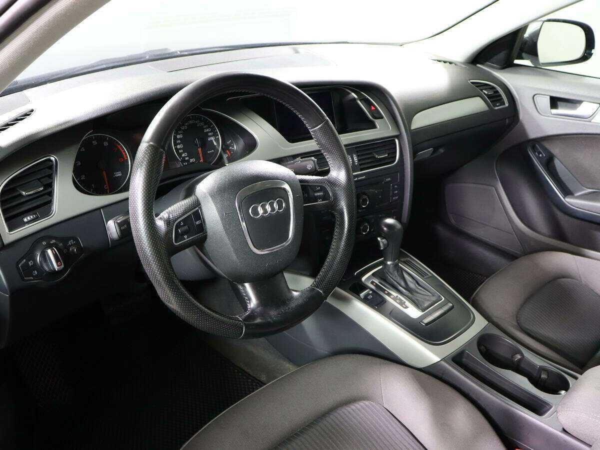 Audi A4, 2010 Фото №12