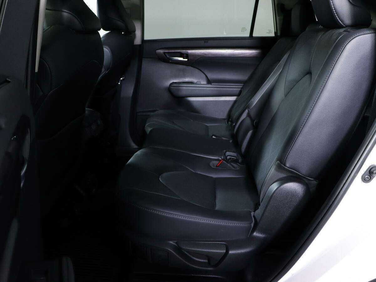 Toyota Highlander, 2021 Фото №7