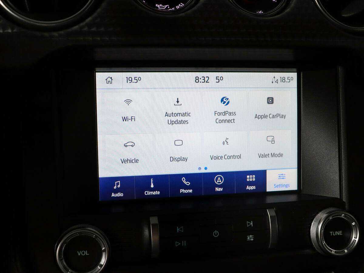 Ford Mustang, 2022 Фото №14