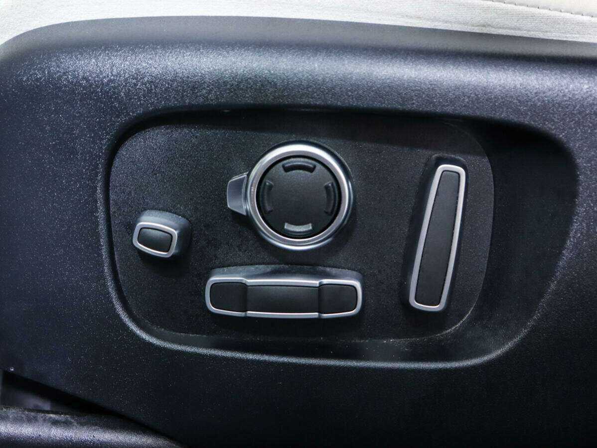 Land Rover Range Rover Velar, 2018 Фото №18