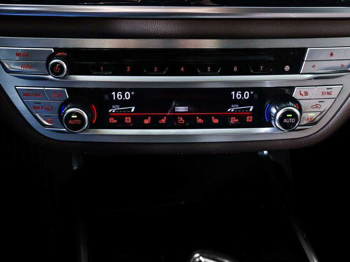 BMW 7 серии Long 740Ld xDrive, 2016 Фото №16