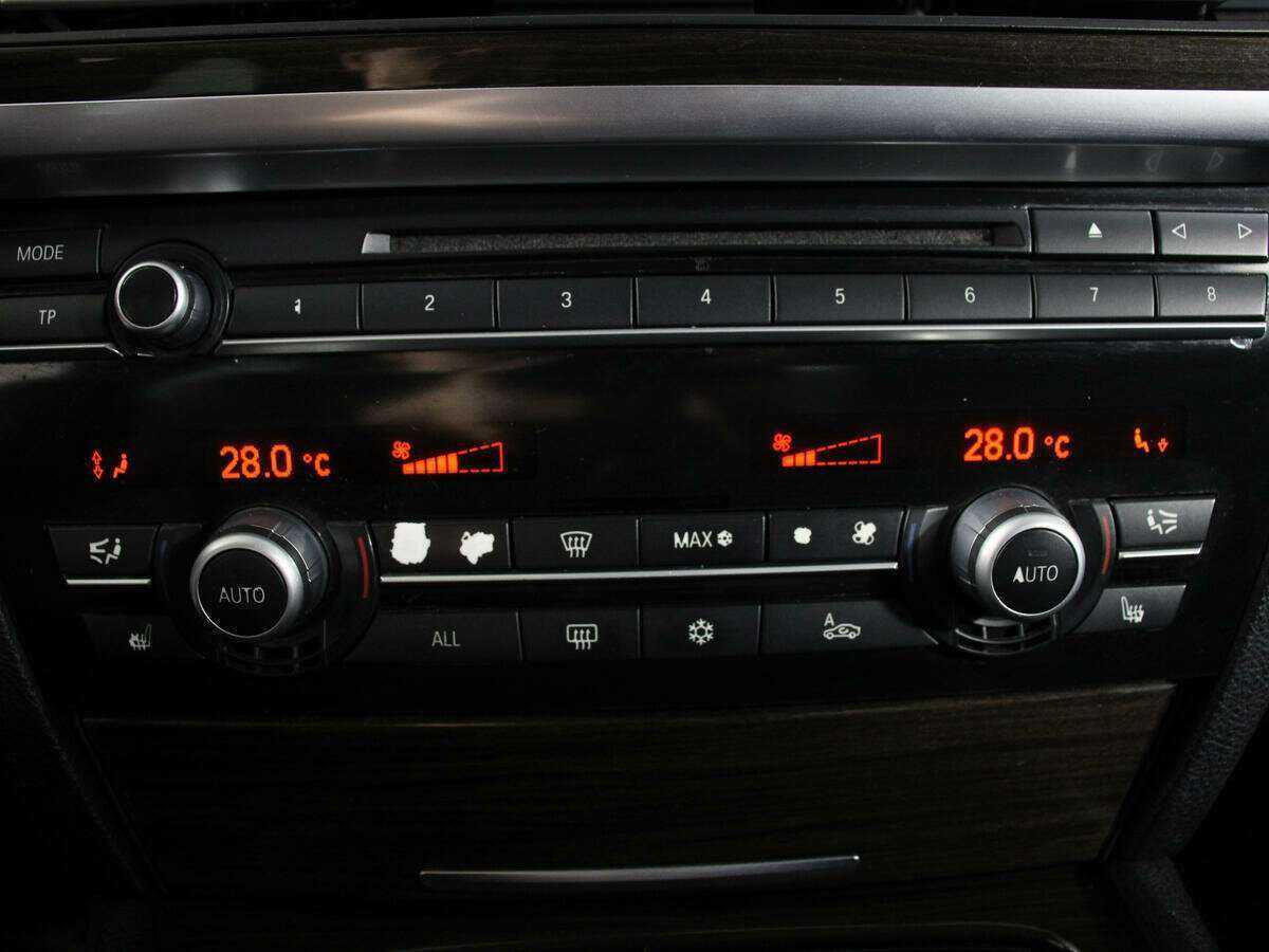 BMW 7 серии 730d, 2009 Фото №29