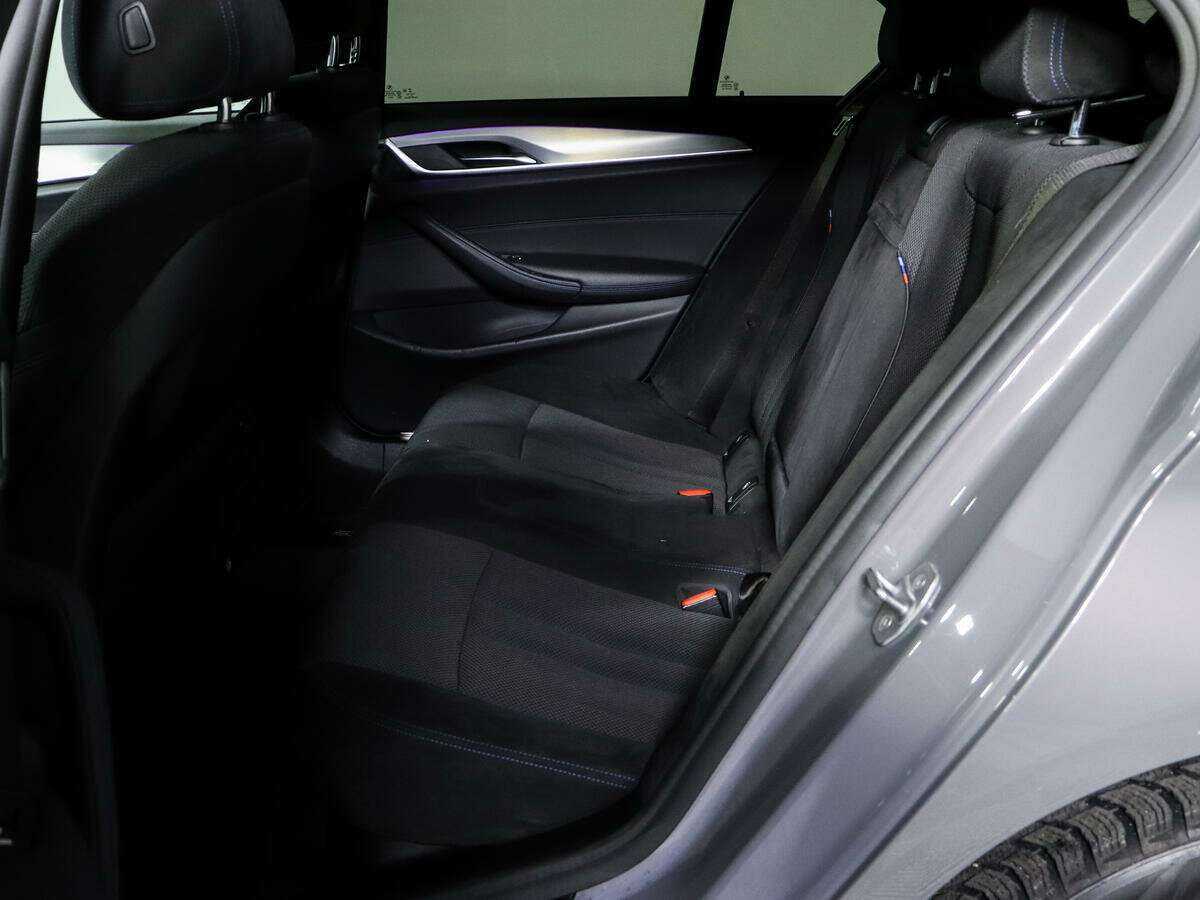 BMW 5 серии 520d xDrive, 2020 Фото №9