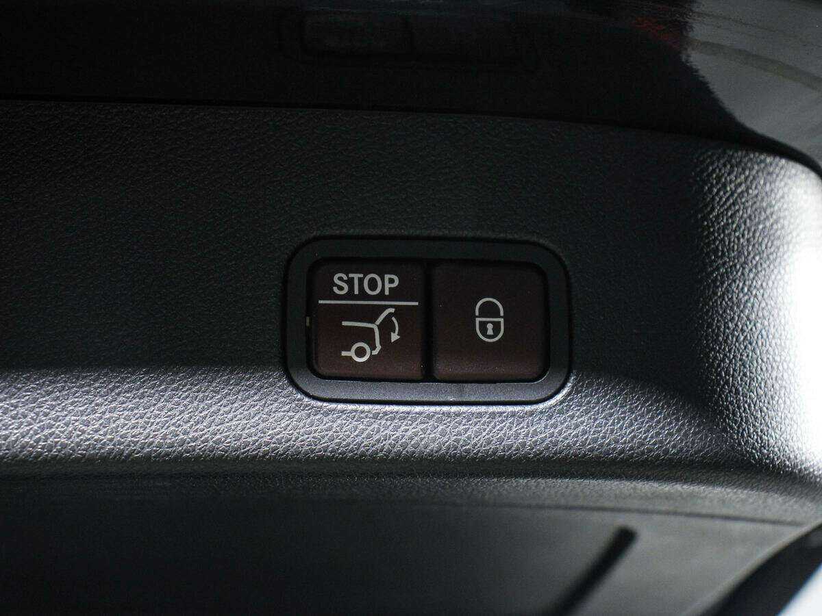 Mercedes-Benz GLS 400, 2018 Фото №21