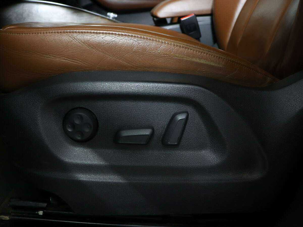 Audi Q5, 2011 Фото №17