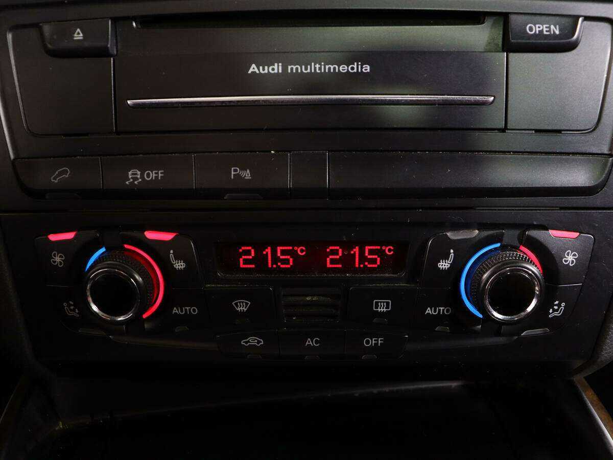 Audi Q5, 2011 Фото №21