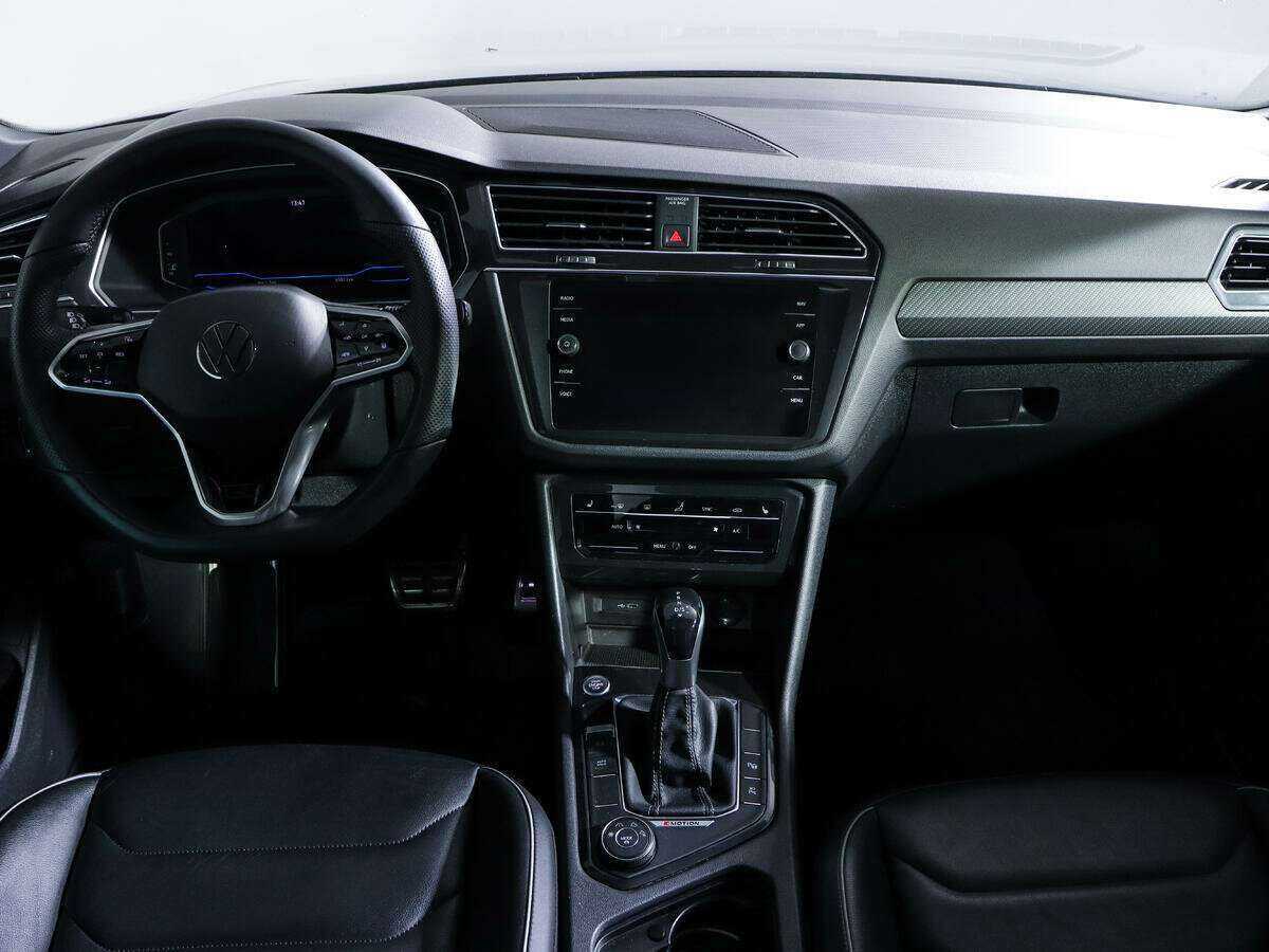 Volkswagen Tiguan, 2021 Фото №10
