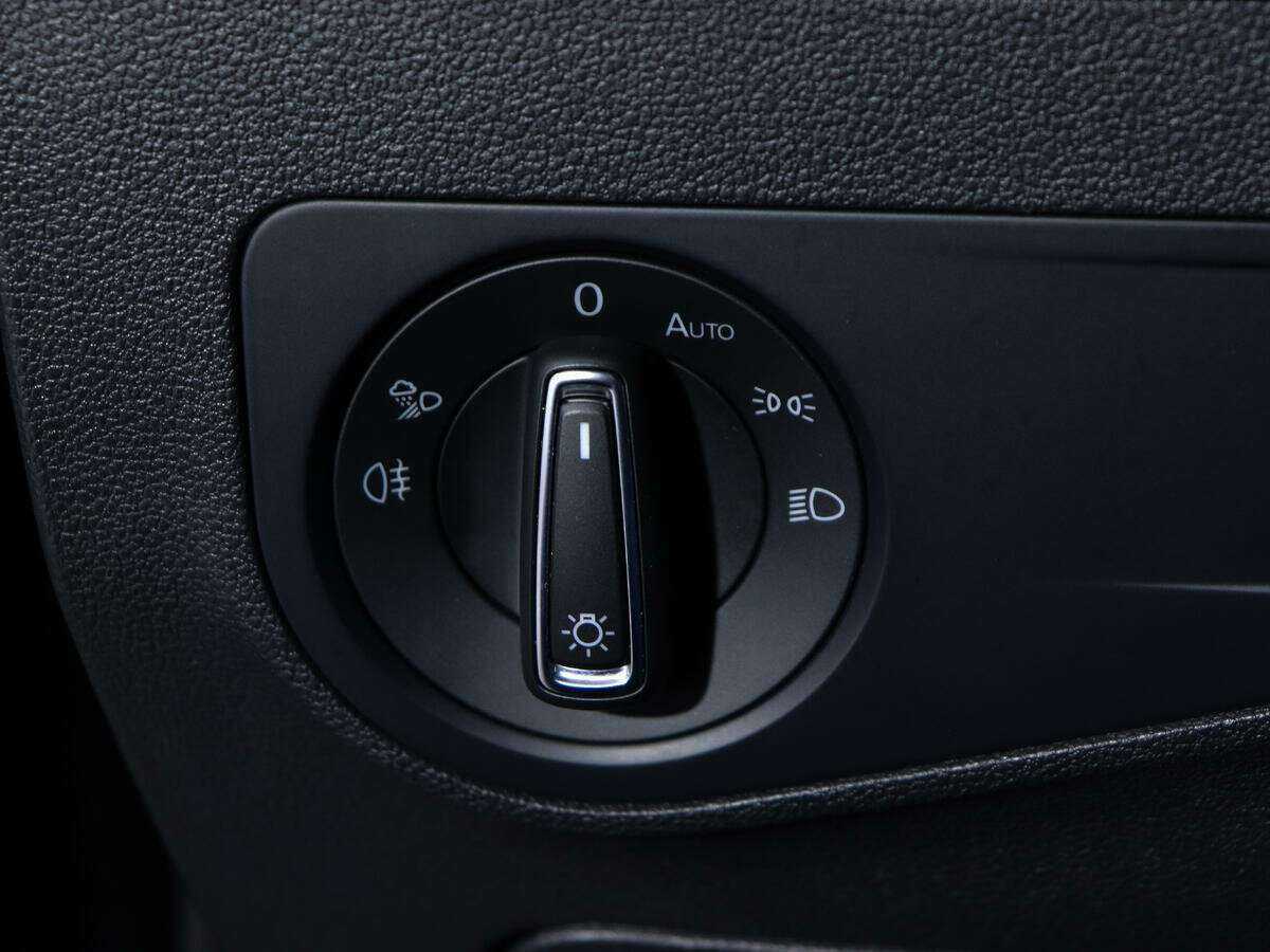 Volkswagen Tiguan, 2021 Фото №18