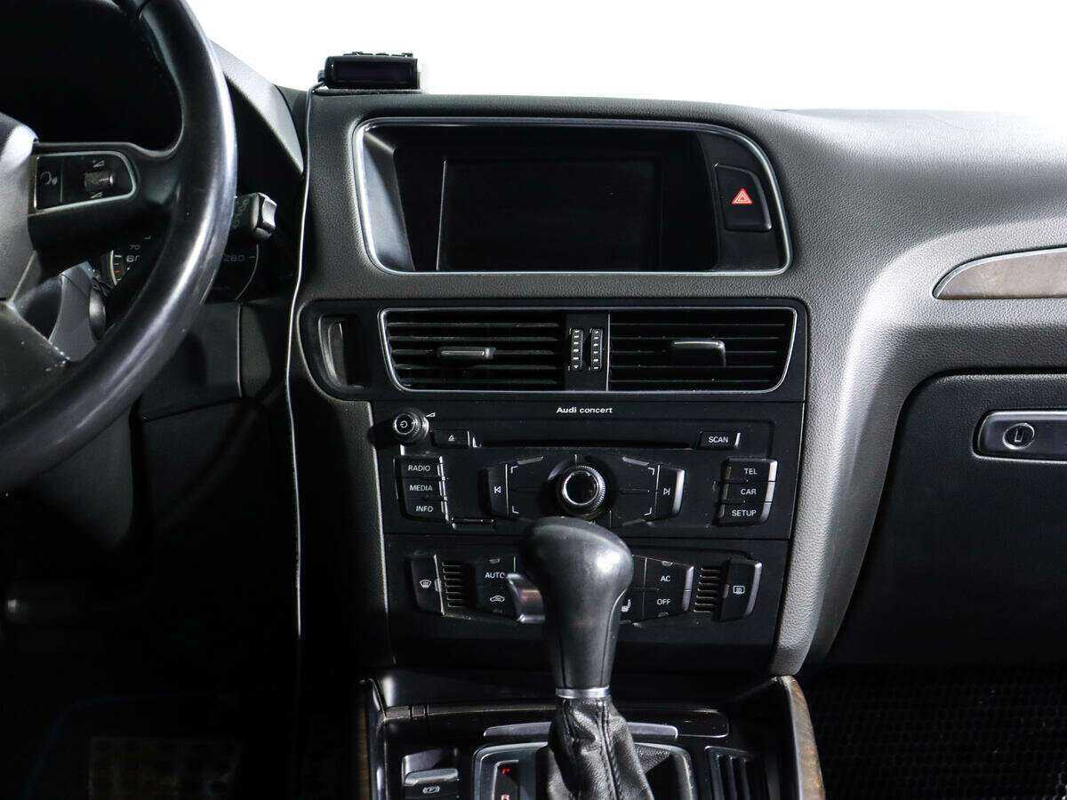 Audi Q5, 2011 Фото №11