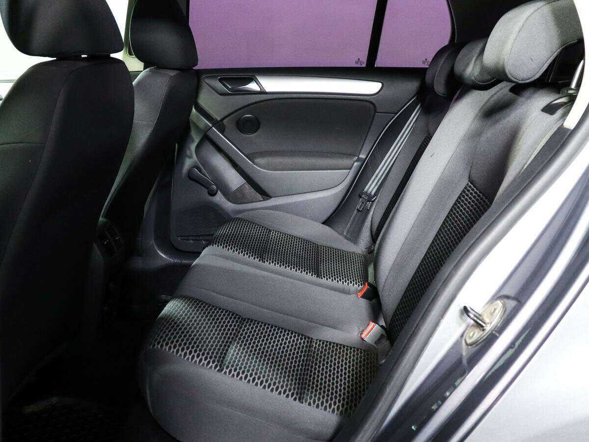 Volkswagen Golf, 2010 Фото №8