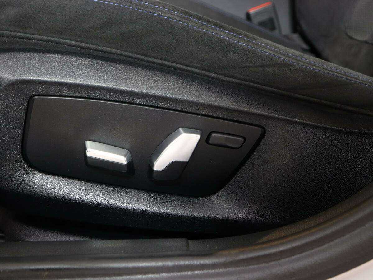 BMW 5 серии 530i xDrive, 2018 Фото №16