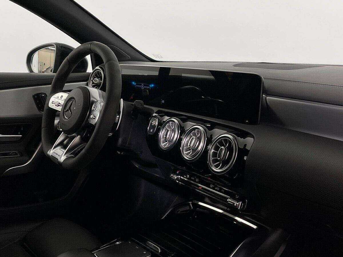 Mercedes-Benz A-Класс AMG 35 AMG, 2019 - 59 644 км. | Фото №7