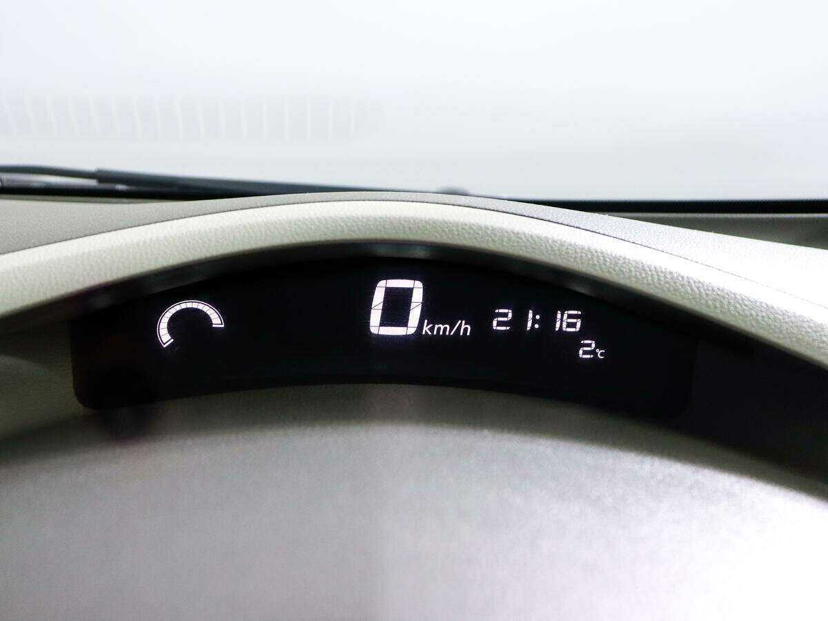 Nissan Leaf, 2011 Фото №13