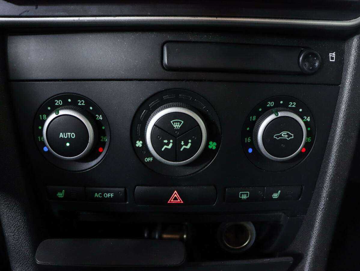 Saab 9-3, 2008 Фото №12