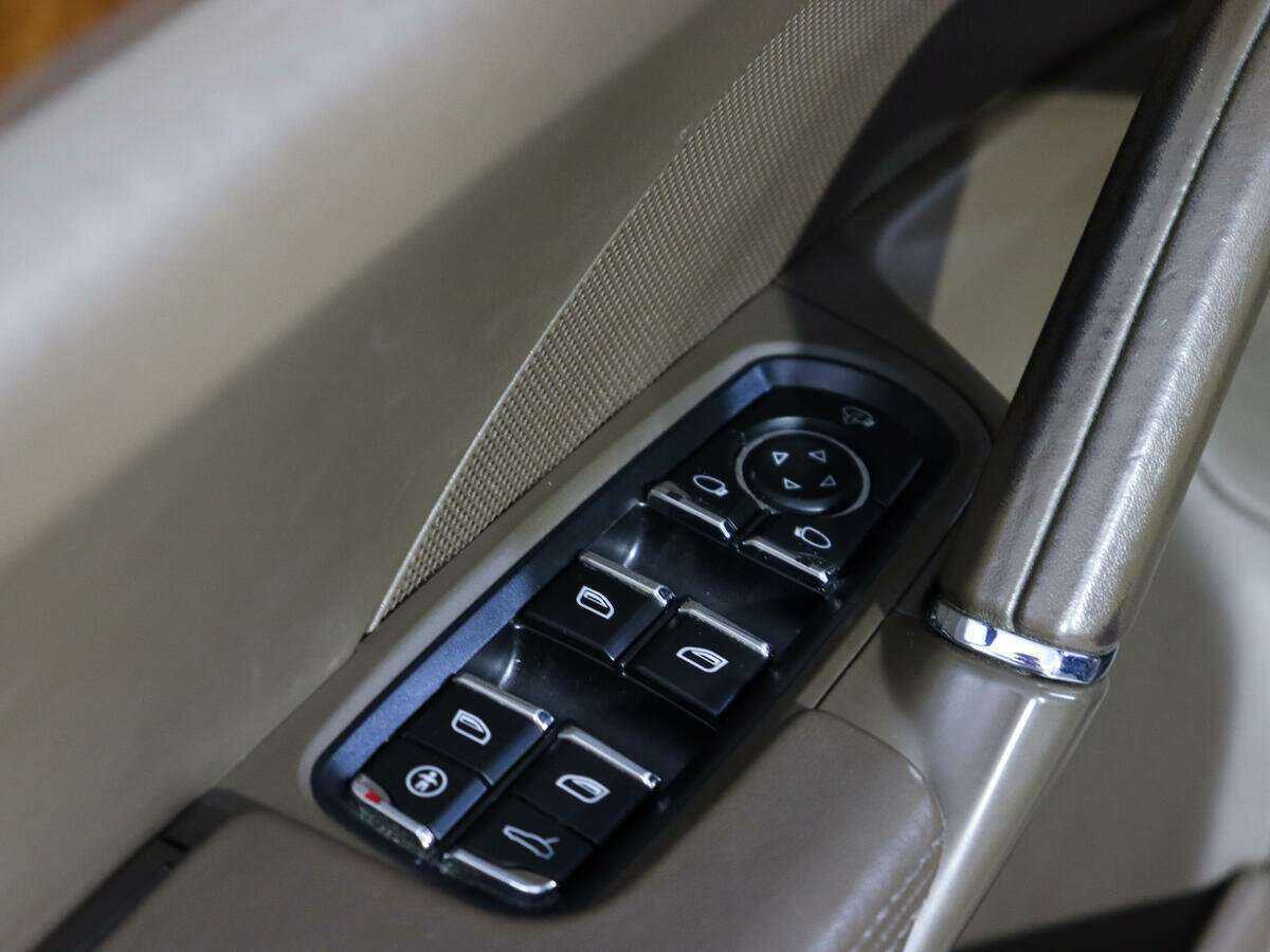 Porsche Cayenne Diesel, 2013 Фото №16