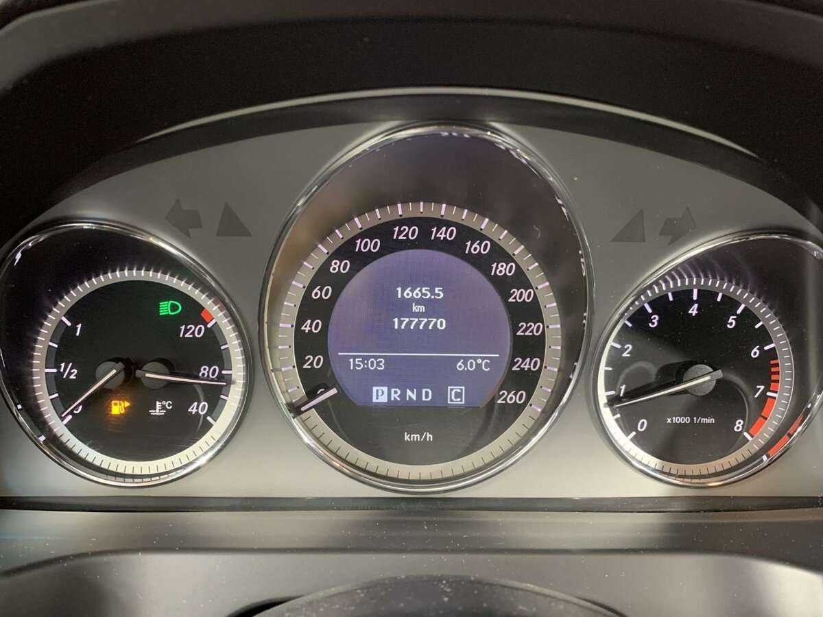 Mercedes-Benz C-Класс 180 BlueEFFICIENCY, 2010 Фото №11