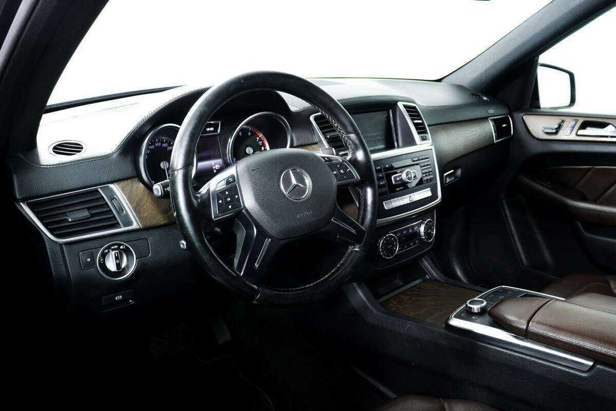 Mercedes-Benz GL-Класс 400, 2015 Фото №13